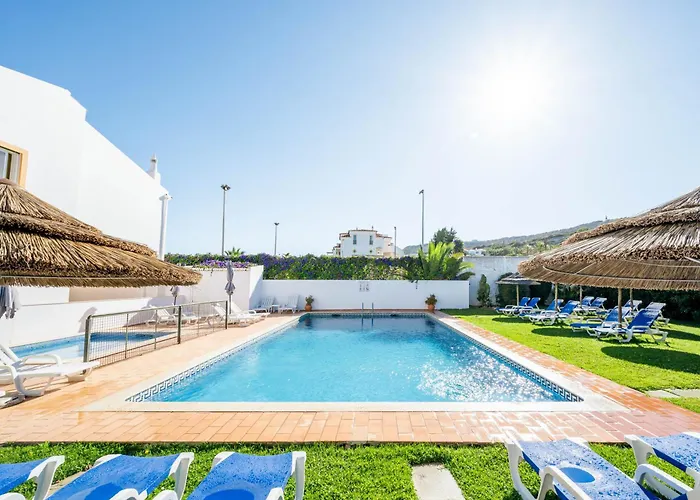 Oasis Beach Apartments